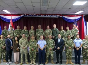 𝐀𝐏𝐄𝐑𝐓𝐔𝐑𝐀 𝐃𝐄𝐋 𝐅𝐎𝐑𝐎 𝐒𝐎𝐁𝐑𝐄 𝐎𝐏𝐄𝐑𝐀𝐂𝐈𝐎𝐍𝐄𝐒 𝐄𝐒𝐏𝐄𝐂𝐈𝐀𝐋𝐄𝐒 𝐄𝐍𝐓𝐑𝐄 𝐋𝐀𝐒 𝐅𝐔𝐄𝐑𝐙𝐀𝐒 𝐄𝐒𝐏𝐄𝐂𝐈𝐀𝐋𝐄𝐒 𝐃𝐄 𝐏𝐀𝐑𝐀𝐆𝐔𝐀𝐘 𝐘 𝐄𝐋 𝐂𝐎𝐌𝐀𝐍𝐃𝐎 𝐃𝐄 𝐎𝐏𝐄𝐑𝐀𝐂𝐈𝐎𝐍𝐄𝐒 𝐄𝐒𝐏𝐄𝐂𝐈𝐀𝐋𝐄𝐒 𝐃𝐄𝐋 𝐂𝐎𝐌𝐀𝐍𝐃𝐎 𝐒𝐔𝐑 𝐃𝐄 𝐋𝐎𝐒 𝐄𝐒𝐓𝐀𝐃𝐎𝐒 𝐔𝐍𝐈𝐃𝐎𝐒.