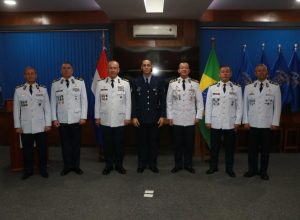 𝐂𝐄𝐑𝐄𝐌𝐎𝐍𝐈𝐀 𝐃𝐄 𝐈𝐌𝐏𝐎𝐒𝐈𝐂𝐈𝐎́𝐍 𝐃𝐄𝐋 𝐃𝐈𝐒𝐓𝐈𝐍𝐓𝐈𝐕𝐎 𝐃𝐄 𝐇𝐎𝐍𝐎𝐑 𝐃𝐄 𝐋𝐀 𝐅𝐔𝐄𝐑𝐙𝐀 𝐀𝐄́𝐑𝐄𝐀 𝐏𝐀𝐑𝐀𝐆𝐔𝐀𝐘𝐀.